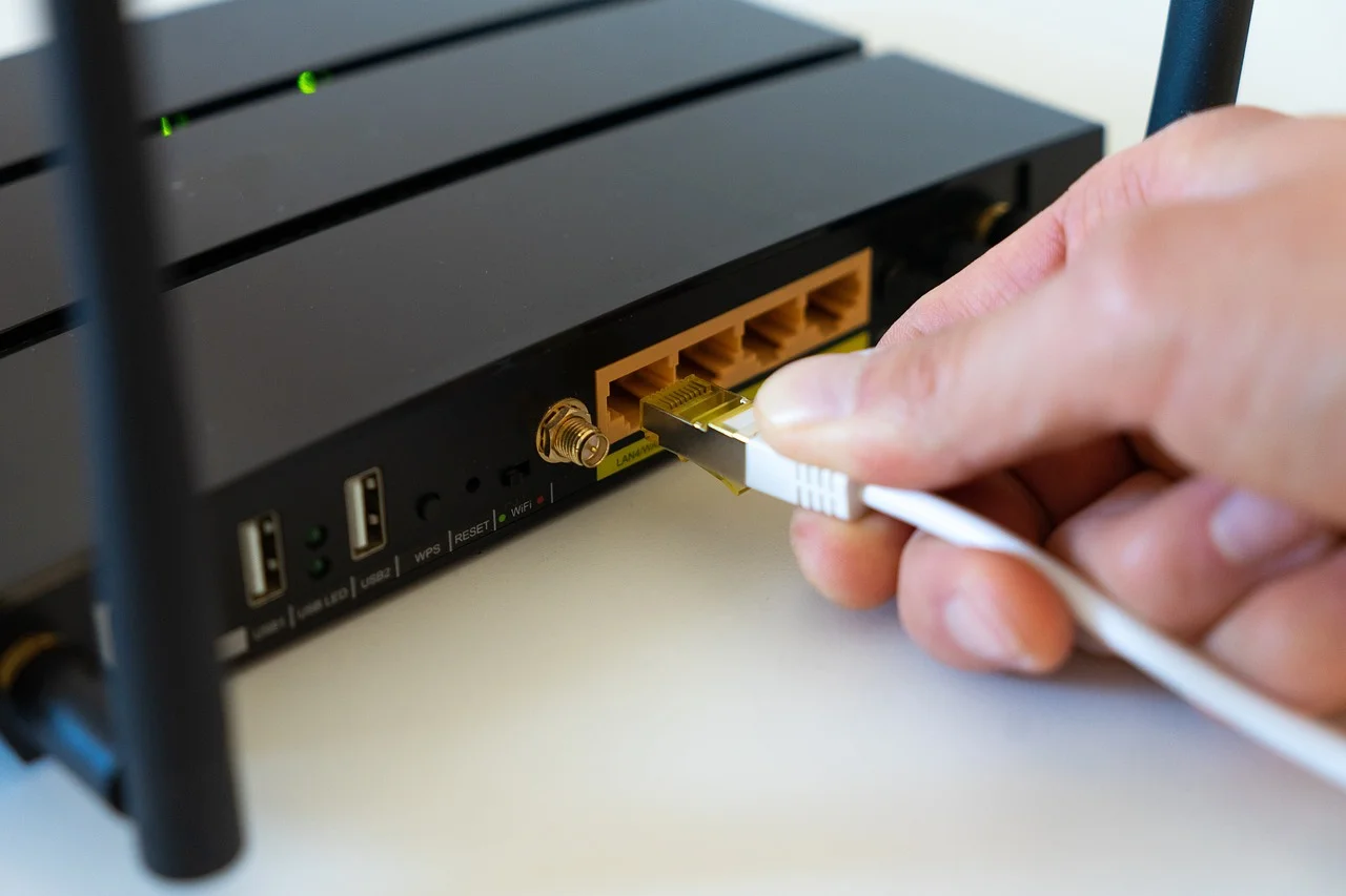 Routere pentru case mari: Ce specificații trebuie să ai în vedere
