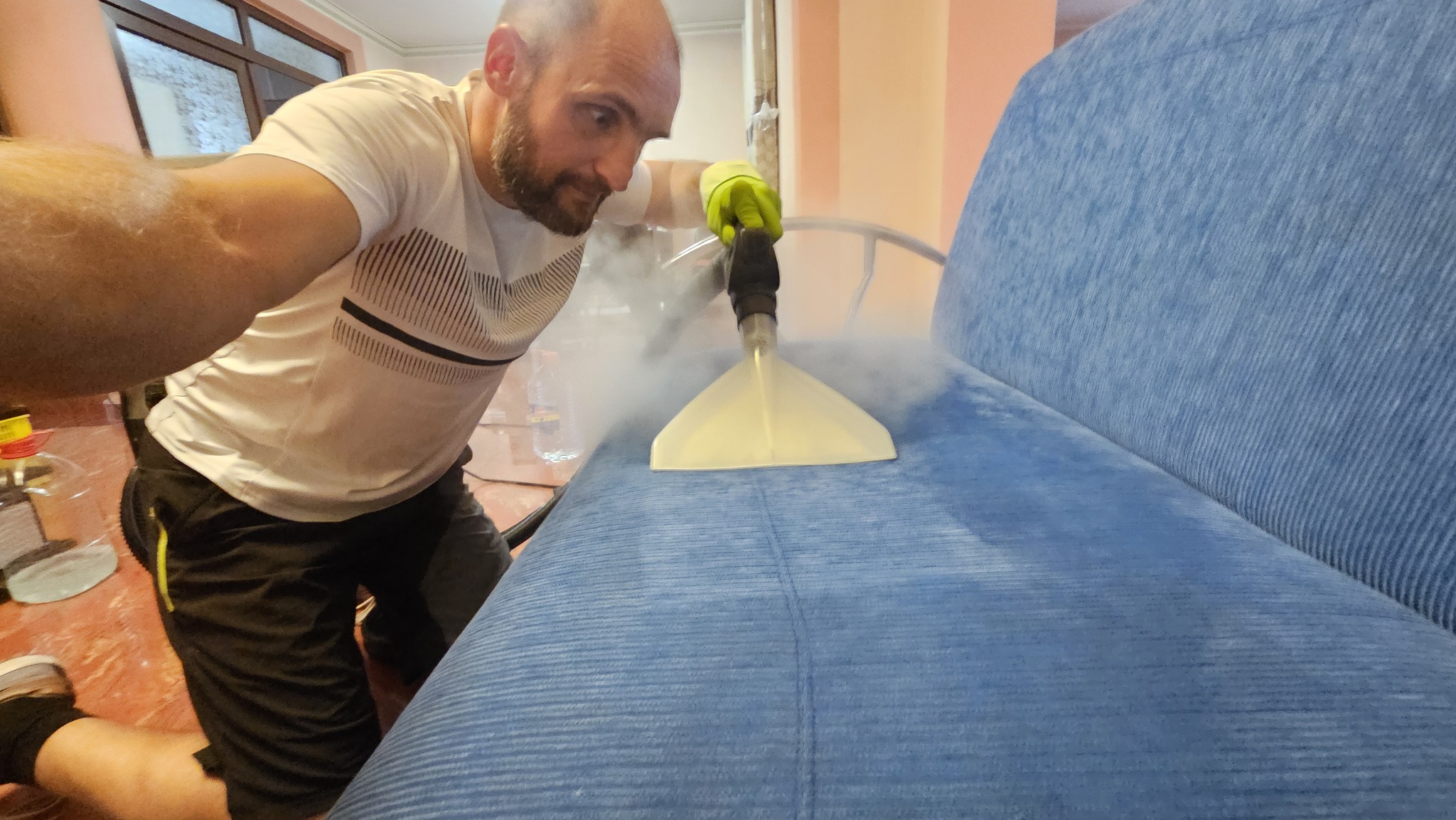 Servicii Profesionale de Curățenie la Domiciliu Oradea | Clean-Spot